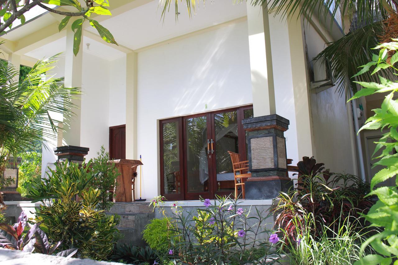 Taman Padi Villa Амед Екстер'єр фото